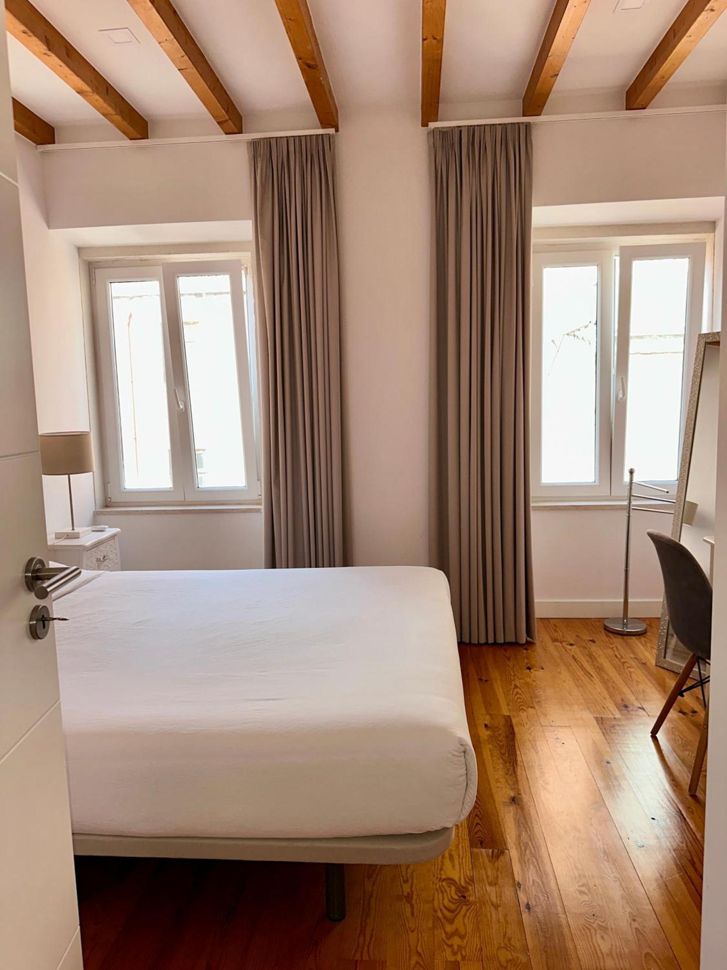 Castle Suites Lisbon Exterior photo